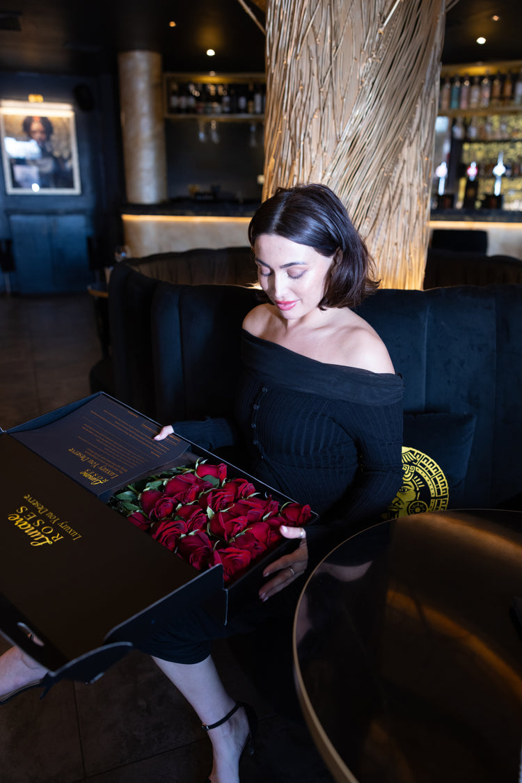 Exclusive Fresh Roses UK | Luxury Red Rose Box Gift