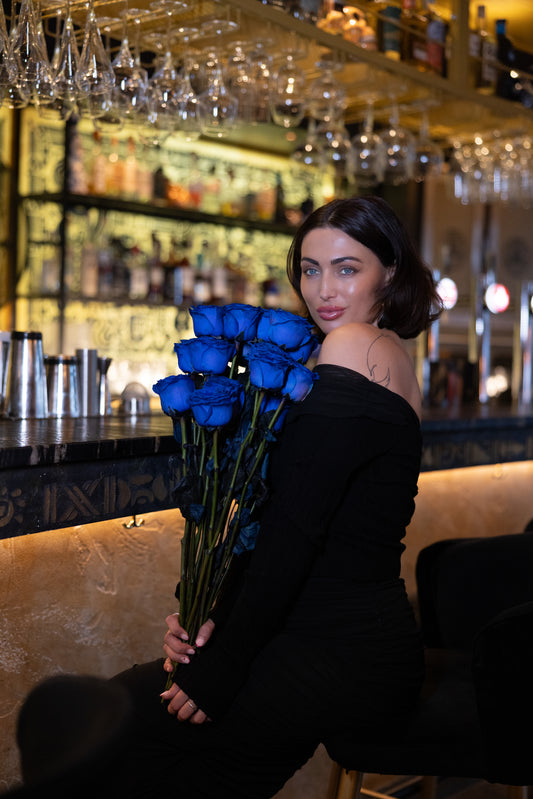 Luxury Fresh Blue Roses UK - Signature Blue Rose Box