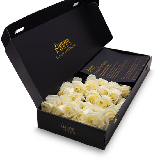 Luxury White Roses UK – Fresh Premium Roses in Signature Box